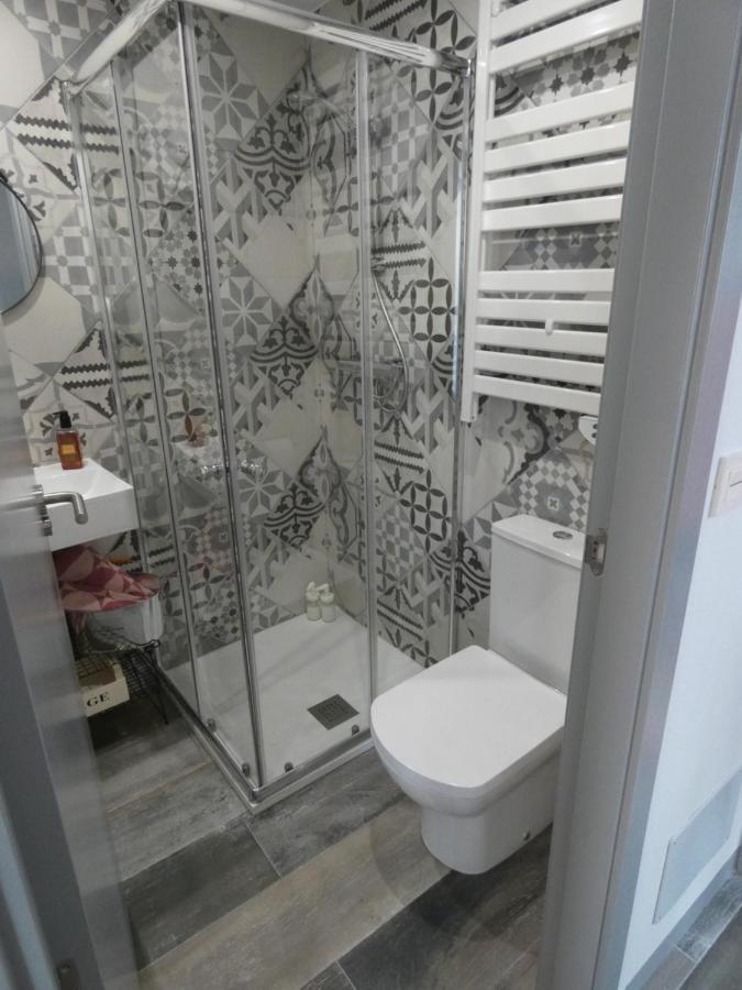 Estudio Con Encanto En Casco Antiguo De Burgos P2 Ngoại thất bức ảnh
